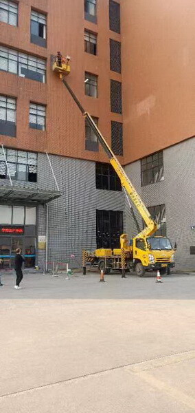 大学城出租路租赁灯车，高空作业车，租赁升降机