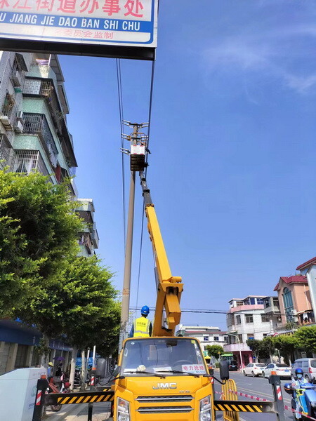 租赁高空车，登高作业车，直臂举升车