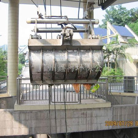 移動(dòng)式格柵自動(dòng)除污機(jī)
