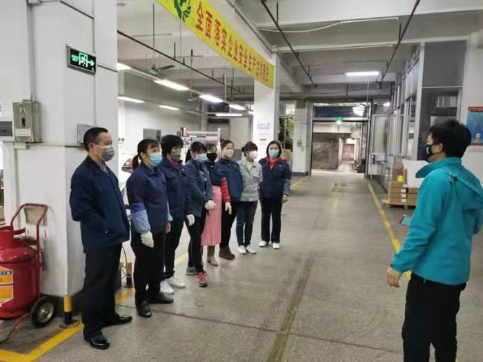部分工序车间员工提前复工1.jpg