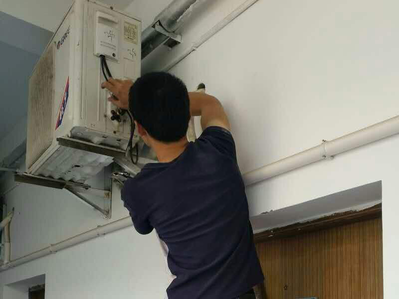 空调检查维修